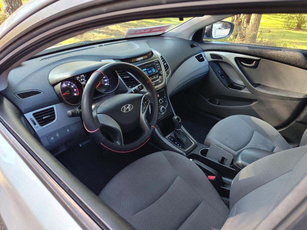 2016 Hyundai Elantra SE - Photo 13