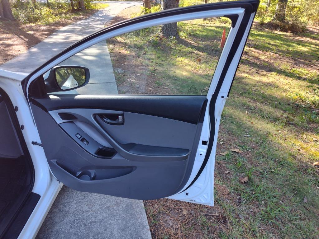 2016 Hyundai Elantra SE - Photo 10