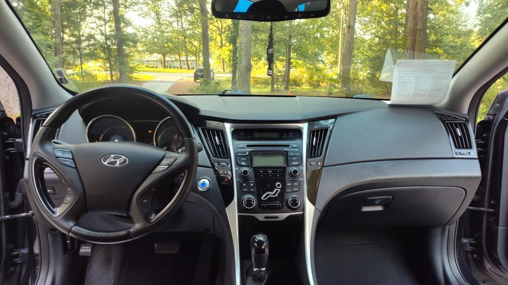 2013 Hyundai Sonata Limited - Photo 14