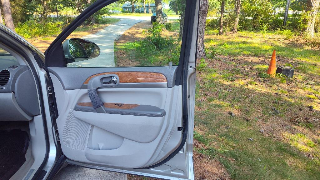 2008 Buick Enclave CXL - Photo 9